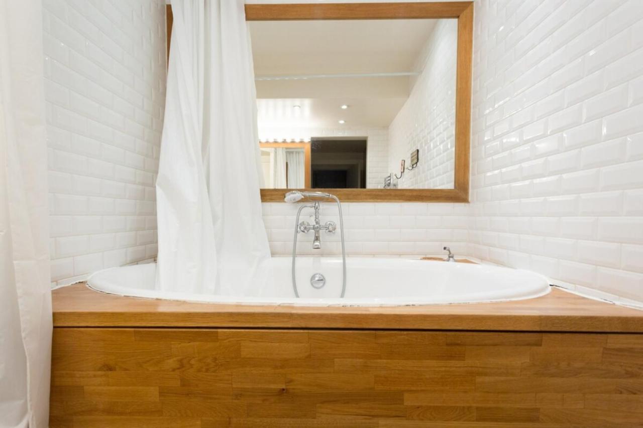 Charming Appartment In Le Marais Paris Exterior foto